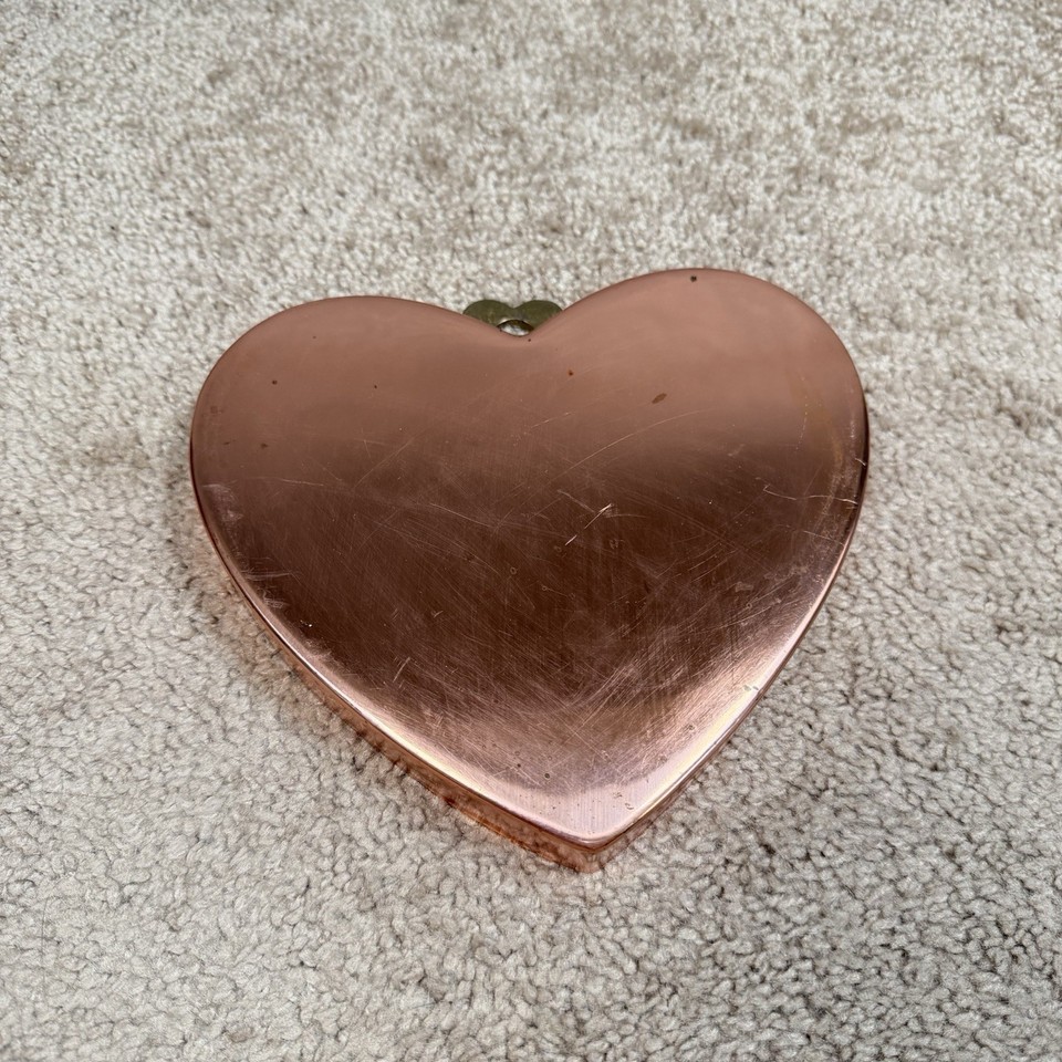 Vtg Copper Heart Shaped Mold/Cake Pan Wall Hanging Kitchen Decor ...