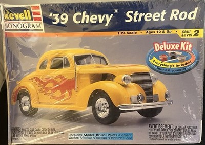 Revell  39 CHEVY STREET ROD Vintage 1998 1:24 Model Deluxe Kit NEW IN BOX-SEALED