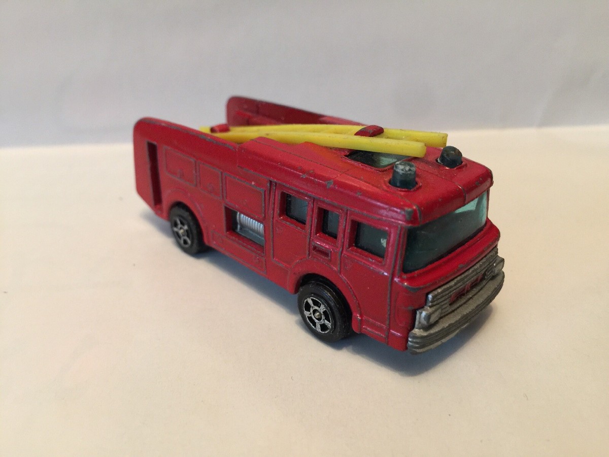 ミニカー ERF Fire Engine Water Tender Corgi Juniors Whizwheels ERF Fire Engine Water Tender Made