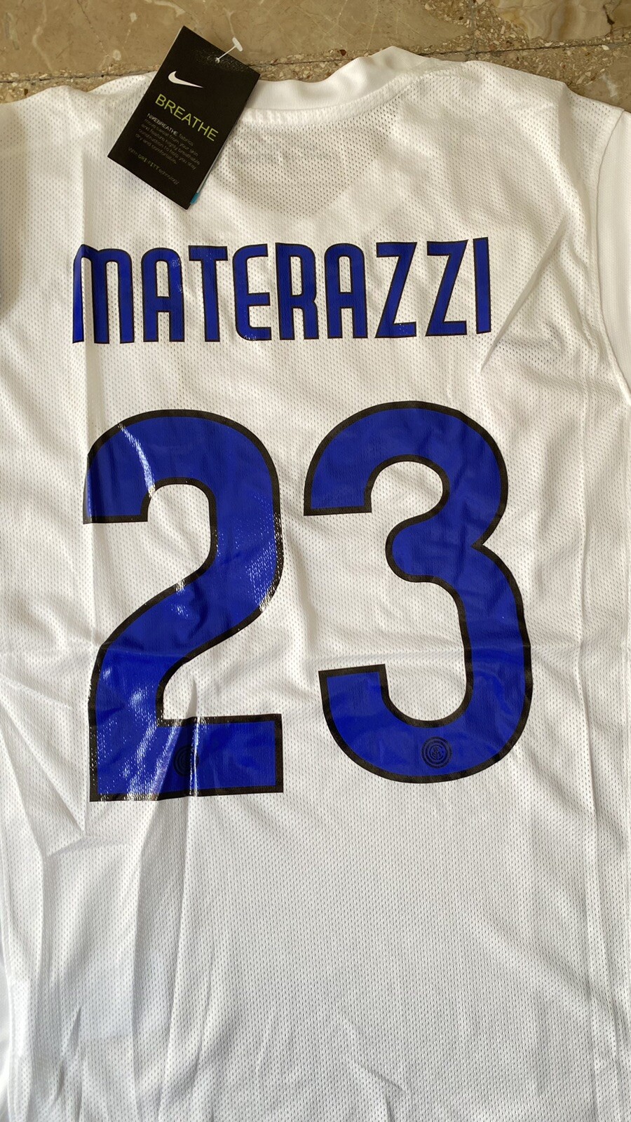 Foto 6 di 11