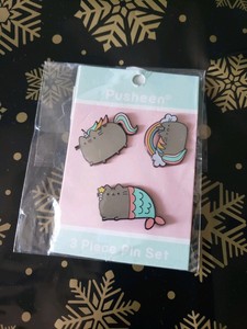 pusheen blind box enamel pin