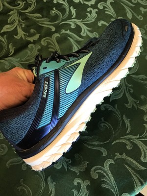 brooks adrenaline gts 18 womens size 11