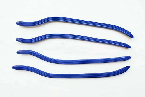 LAMBRETTA LI SERIES 2 BLUE REAR FLOOR RUNNER BEADINGS / STRIP SET