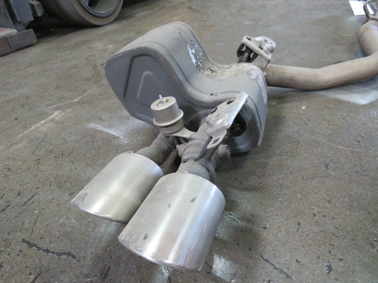 Maserati Quattroporte, LH, Left, Muffler, Used, Dented Tip, P/N 670030851