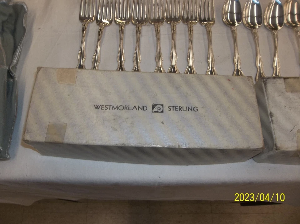 Juego de cubiertos de plata esterlina George and Martha de Westmorland de 5 para 8 - 40 piezas Foto 4 de 4