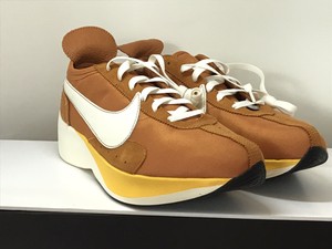 nike moon racer monarch