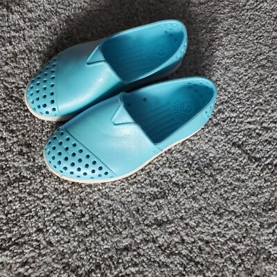 Native Verona Water Shoes Slip-On Surfer Blue Shimmer  Kids Toddler C9 Outdoors
