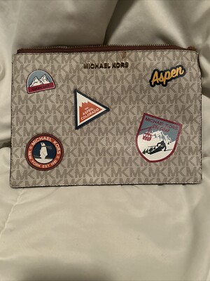 Michael Kors Aspen Jet Set Travel XL Clutch Wristlet Vanilla Multi (broken zip)