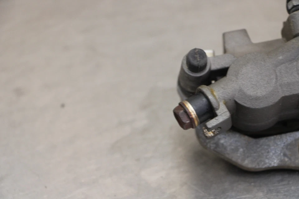 88-07 KAWASAKI NINJA 250R 250 EX250 REAR BACK BRAKE CALIPER 43080-5103-DJ Foto 2 de 4