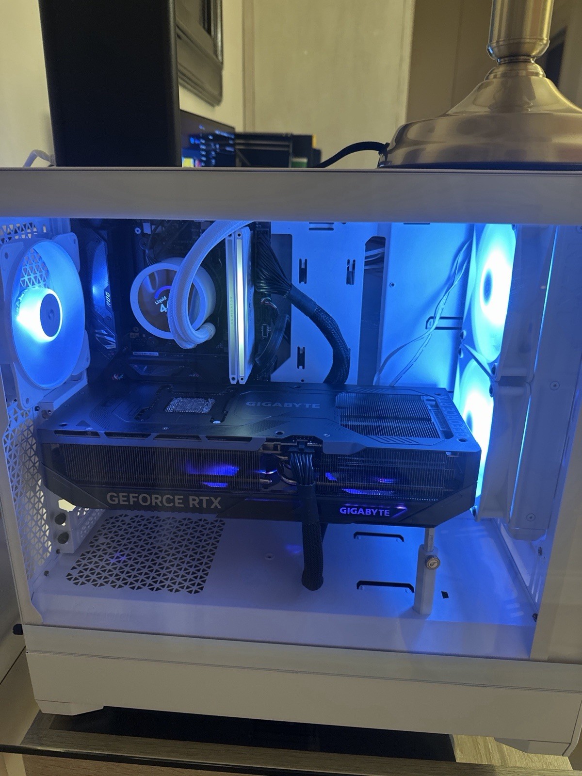 PC-RTX 5090,Ryzen 9800x3d,DDR5 titanium Corsair 64gb ram 6400mhz, 2TB M.2 990PRO