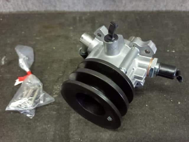 TOYOTA Landcruiser LJ78 Vacuum Pump 2930054130 [Used] [PA112400606]