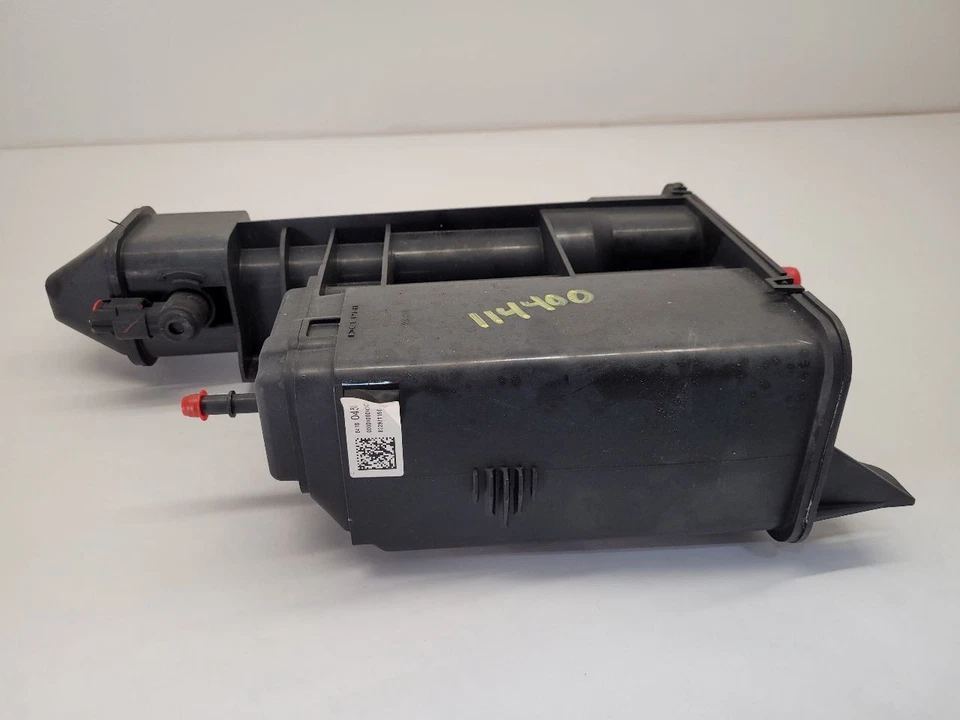 2017 GMC ACADIA Fuel Vapor Canister  - Image 2 of 4