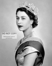 FOTO 11X14 - SU MAJESTAD LA REINA ISABEL II (CC-620)