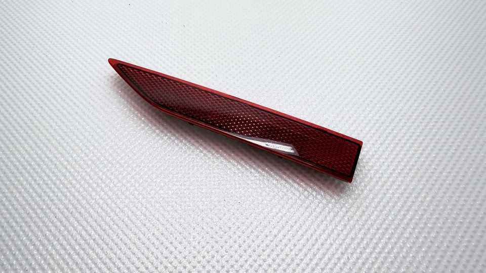 2020 - 2024 AUDI A4 S4 S5 LEFT INNER REAR REFLECTOR BUMPER LIGHT LAMP MARKER OEM - Image 2 of 4