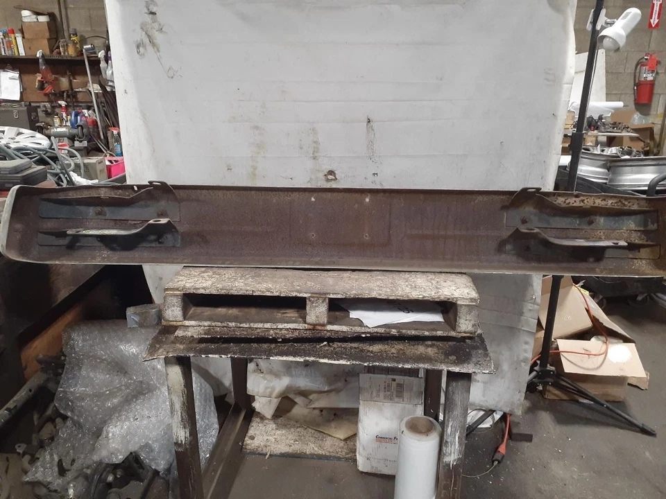 Front Bumper Chrome Fits 86-93 DODGE 150 VAN 599224 Foto 2 de 4