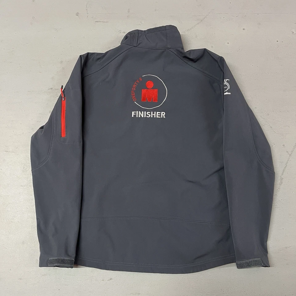 Chaqueta Iron Man Finisher Para Hombre Grande Gris Triatlón Cremallera Completa Bordada 2013 Foto 2 de 4