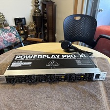 Behringer Powerplay Pro-XL HA4700 4-Channel Headphone Amplifier