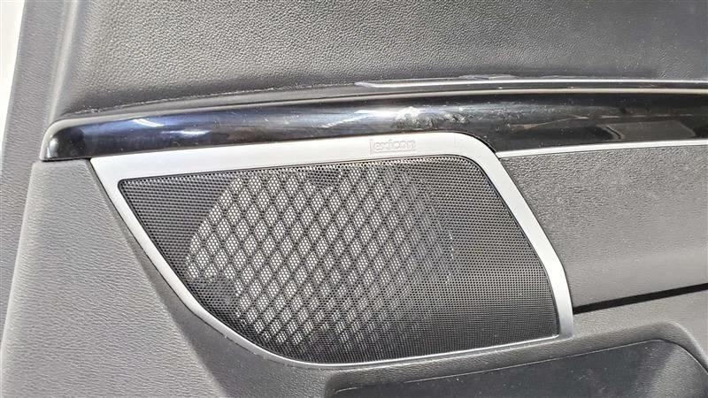 Оригинальная правая задняя внутренняя дверная панель 2015 Kia K900 - Изображение 2 из 4