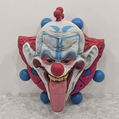 Creepy Halloween Killer Klowns From Outer Space Wall Decor Clown Lights & Sounds