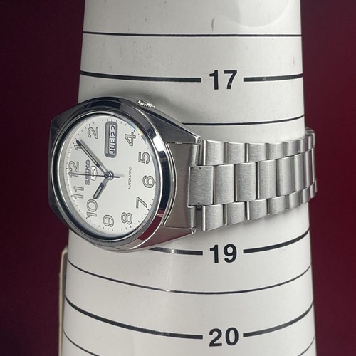 SEIKO 5 AUTOMATIC MEN'S WRISTWATCH 2000S VINTAGE SILVER DIAL JAPAN MADE SS - Picture 11 of 11