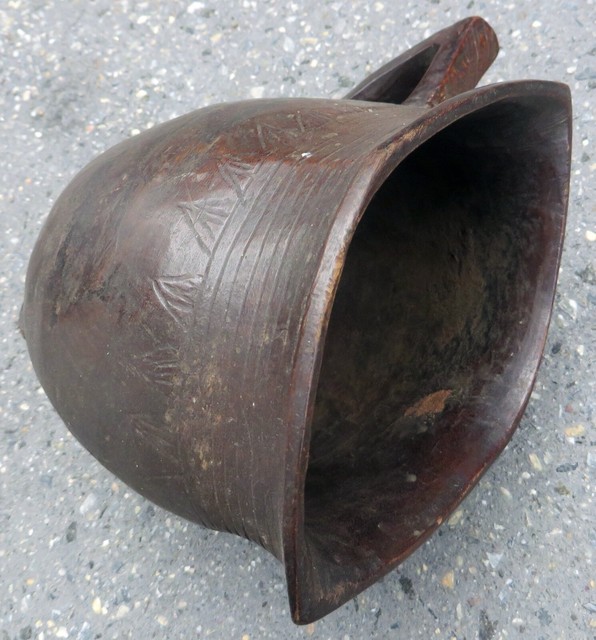 COLLECTIBLE BASHI HANDMADE WOODEN DRINKING CUP UTILITARIAN E.AFRICAN