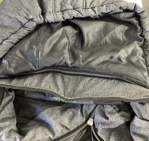 Mossimo Men’s Puffer Vest Black Grey Size XS With Removable Hood - Chest 40 Inch - Picture 7 of 10