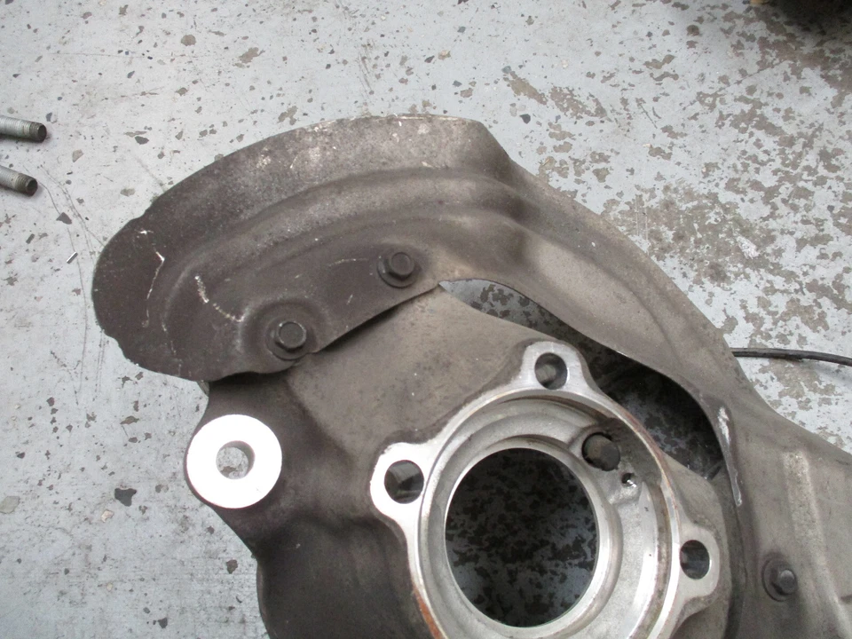 Cojinete de rueda de nudillo delantero derecho BMW 335xi GT 12-16 VDC Foto 4 de 4