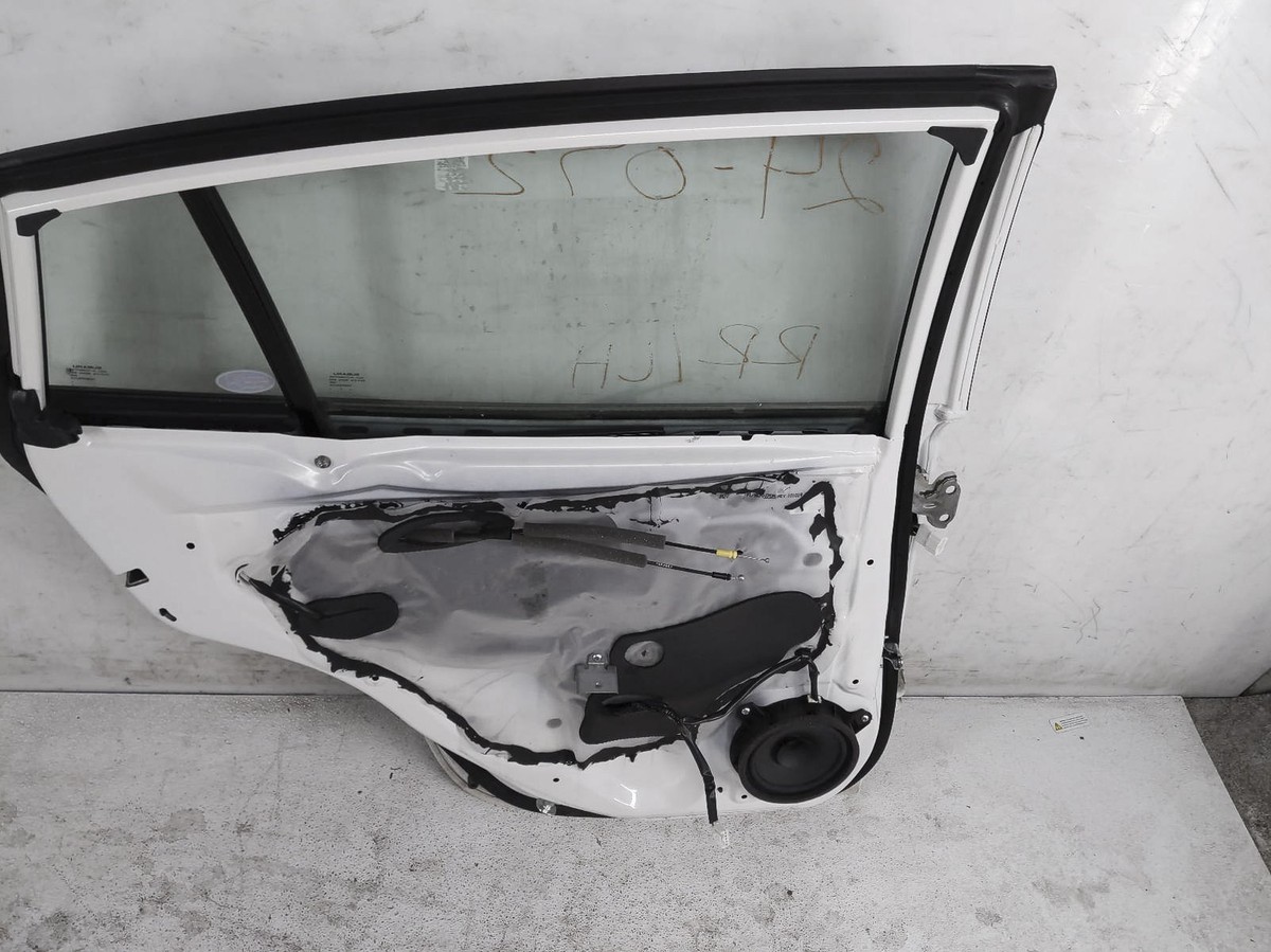 2017-2023 Subaru Impreza Rear Left Driver Door - White (K1x