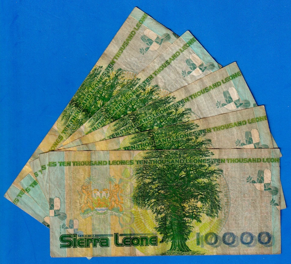 Sierra Leone 10000 Leones 2004 P-29a Well Circulated Note (First Year of design) - Image 2 of 2