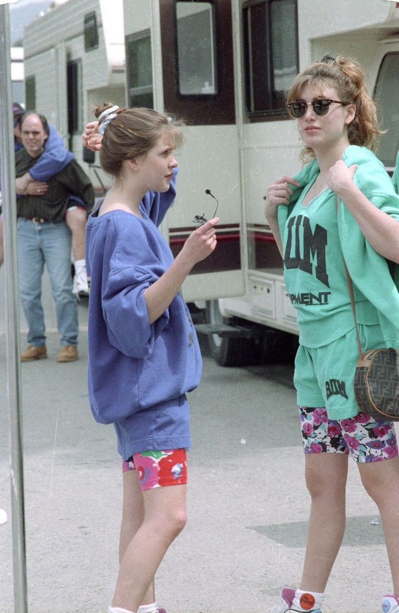Lot (4) KELLIE MARTIN & CAROL-ANN PLANTE Candid Original 35mm Photo  Negatives nb | eBay
