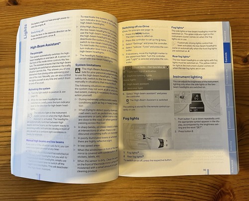 BMW 3 Series E90 E91 Owners Manual Handbook and Wallet Pre-LCI (2005-2008) - Picture 3 of 5