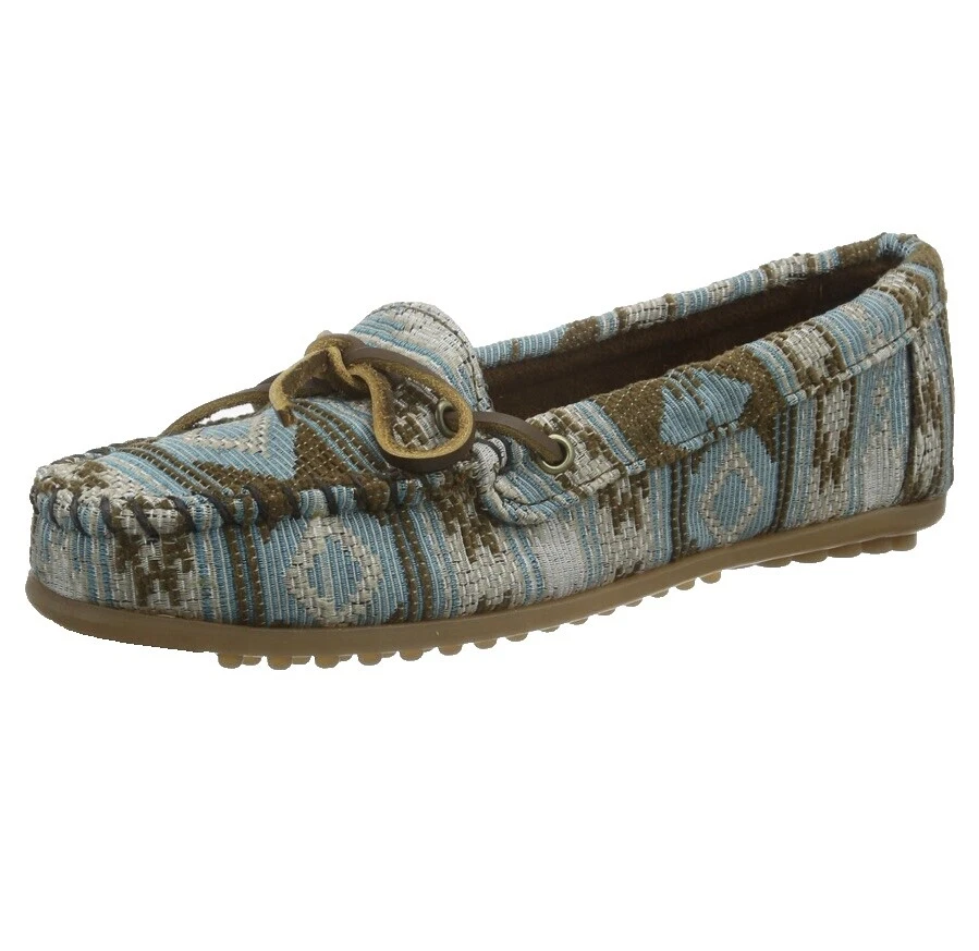 Туфли на плоской подошве разноцветные женские Minnetonka