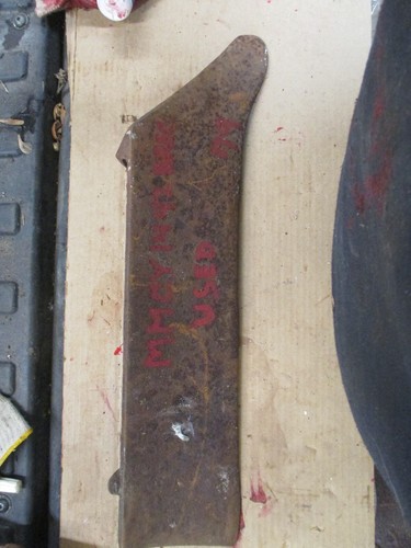MMCY142B PLOW POINT/SHARE MINNEAPOLIS MOLINE?????SHOWS WARE ON POINT USED (#79) - Picture 4 of 4