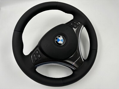 Volant BMW Fond Plat Bois Et Chromé - Diamètre 350mm - Compatible E82, E87, E90, E91, E92