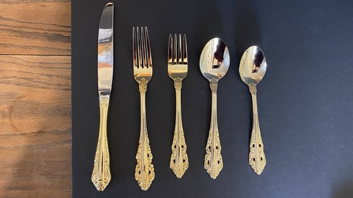 5 Piece Place Setting Antique Baroque WALLACE SILVER (Gold Electroplate) - 第 1/6 張圖片