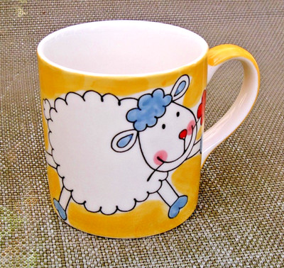 WHITTARD CHELSEA NIEDLICHES BABY SCHAF LAMM BLUMENKIND GELB TASSE KLEIN SCHMETTERLING TASSE