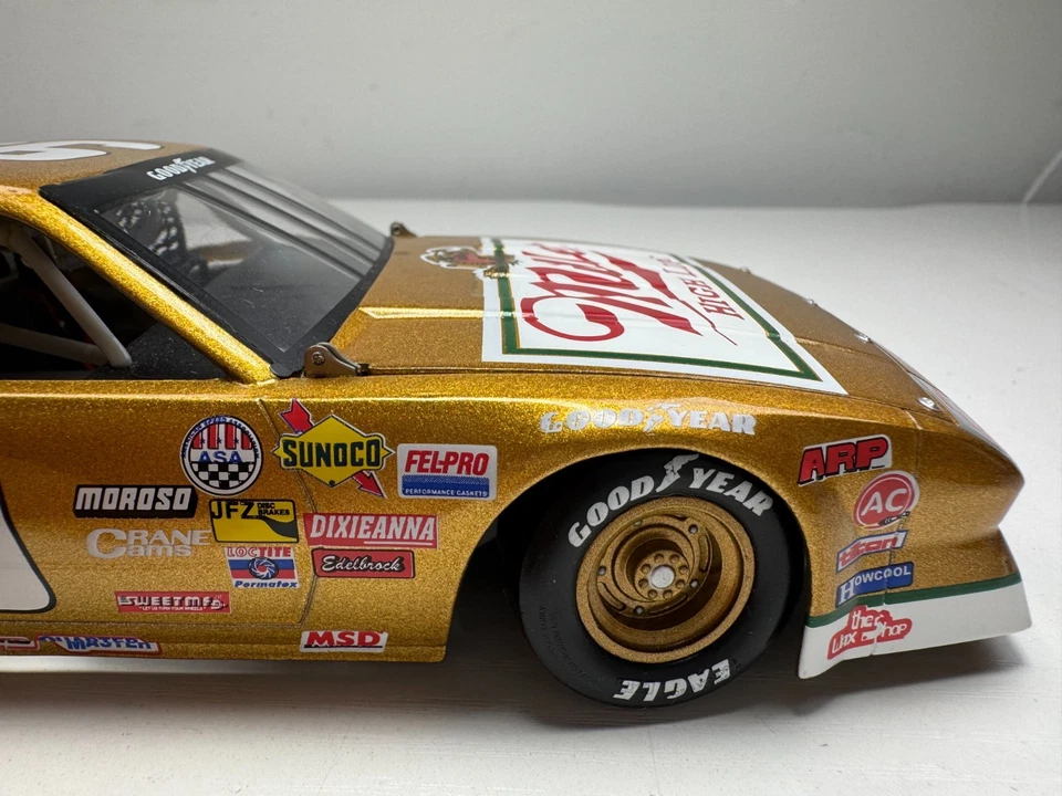 Chevrolet Chevy Camaro 1989 Miller High Life 1/24 NASCAR Action Dick Trickle #99 Foto 3 de 4