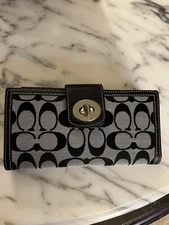 Coach Signature Turnlock Checkbook Wallet Canvas W/ Leather F43613 NWT