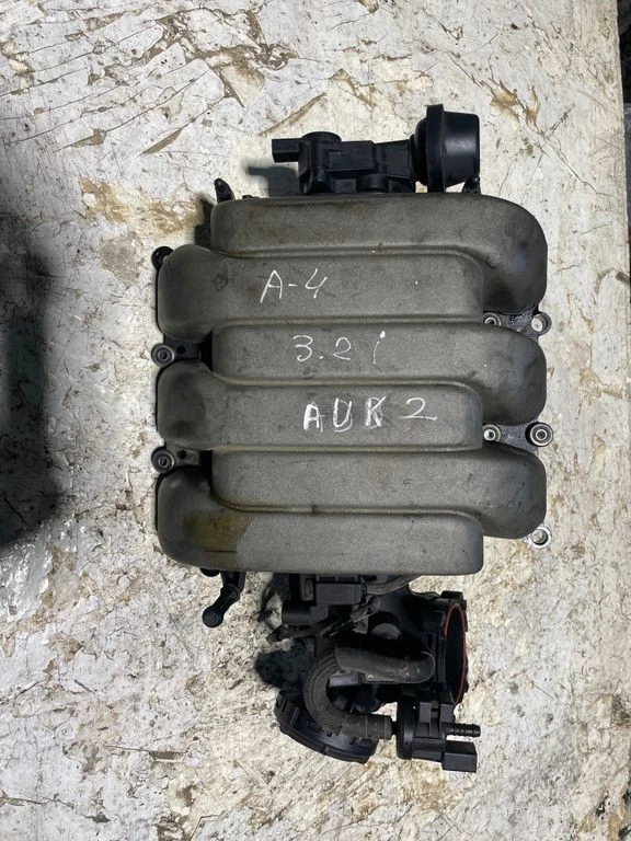 Colector de admisión gasolina 8599193 STO57680 AUDI A4 S4 B7 8E 8H 2006 Foto 3 de 4