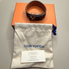 Men  s Louis Vuitton LV Slim Bracelet Adjustable Size 21 Brand New With packaging