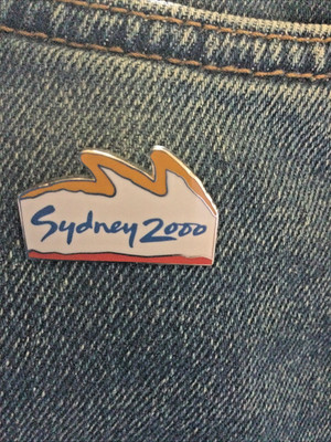 Sidney 2000 Pin