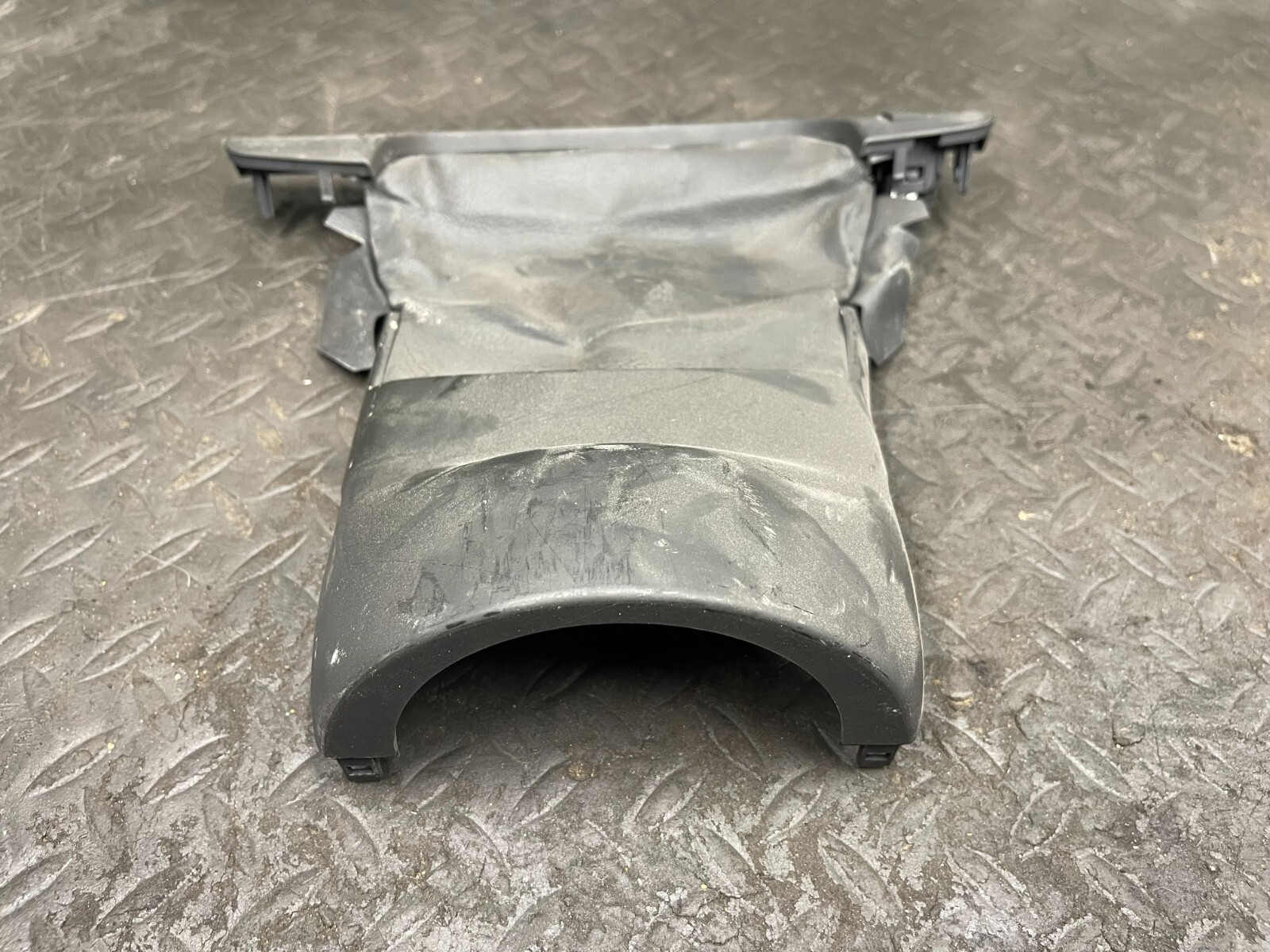 2017 AUDI R8 UPPER STEERING COLUMN COVER OEM 4S0 953 515 A