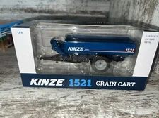 1/64 Scale Kinze 1521 Grain Cart With Flotation Tires  Die-Cast SpecCast
