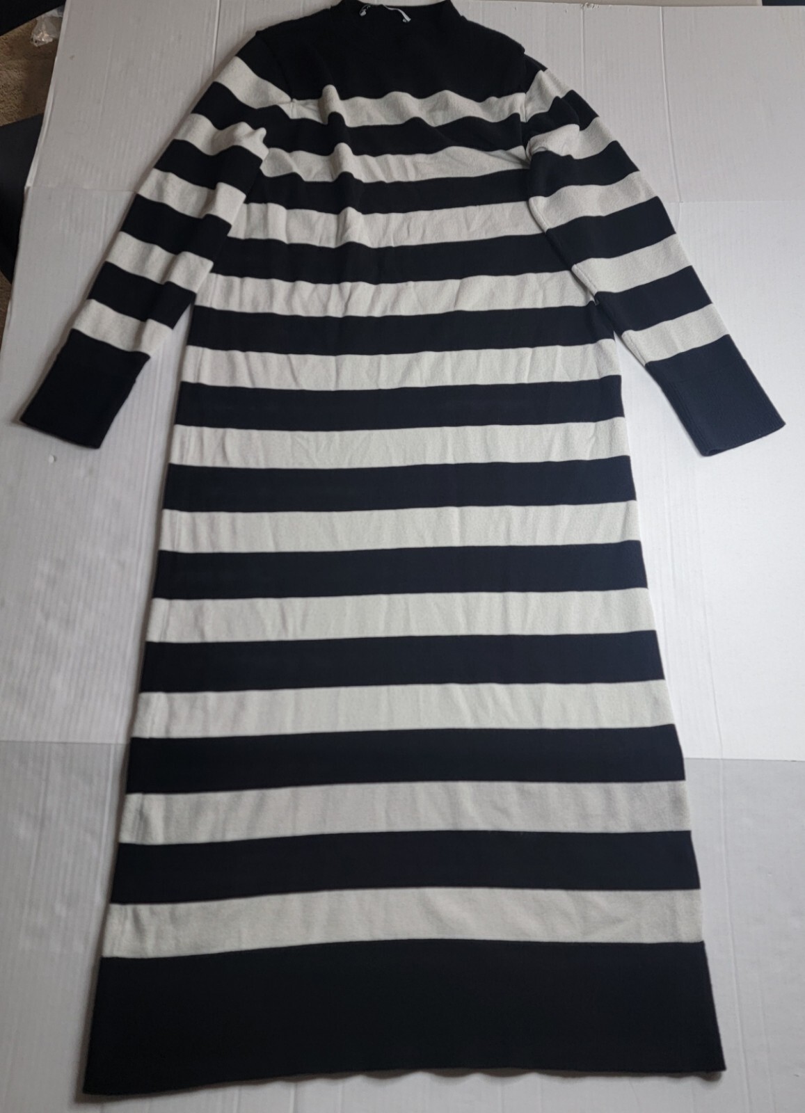 Zara Black And White Striped Long Sleeve Size Small Maxi Dress