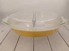 Vintage Pyrex Daisy Sunflower Yellow Divided Dish #063 W/Clear Lid 1.5 Qt