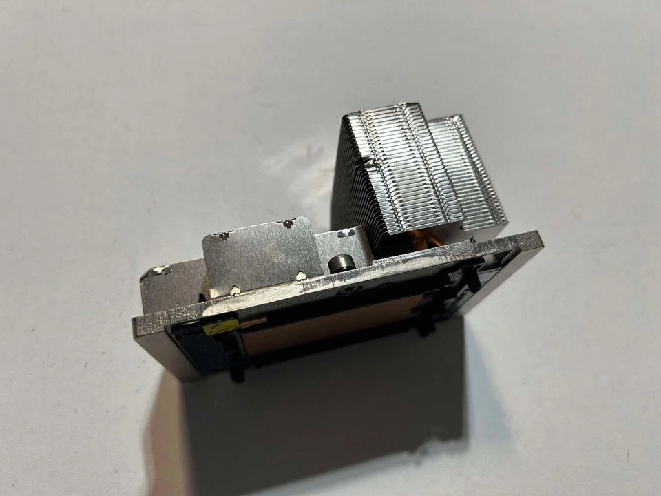 Dell EMC POWEREDGE R740 R740XD CPU Cooling Heatsink W/ Support Bracket TRJT7 B - Image 3 of 3