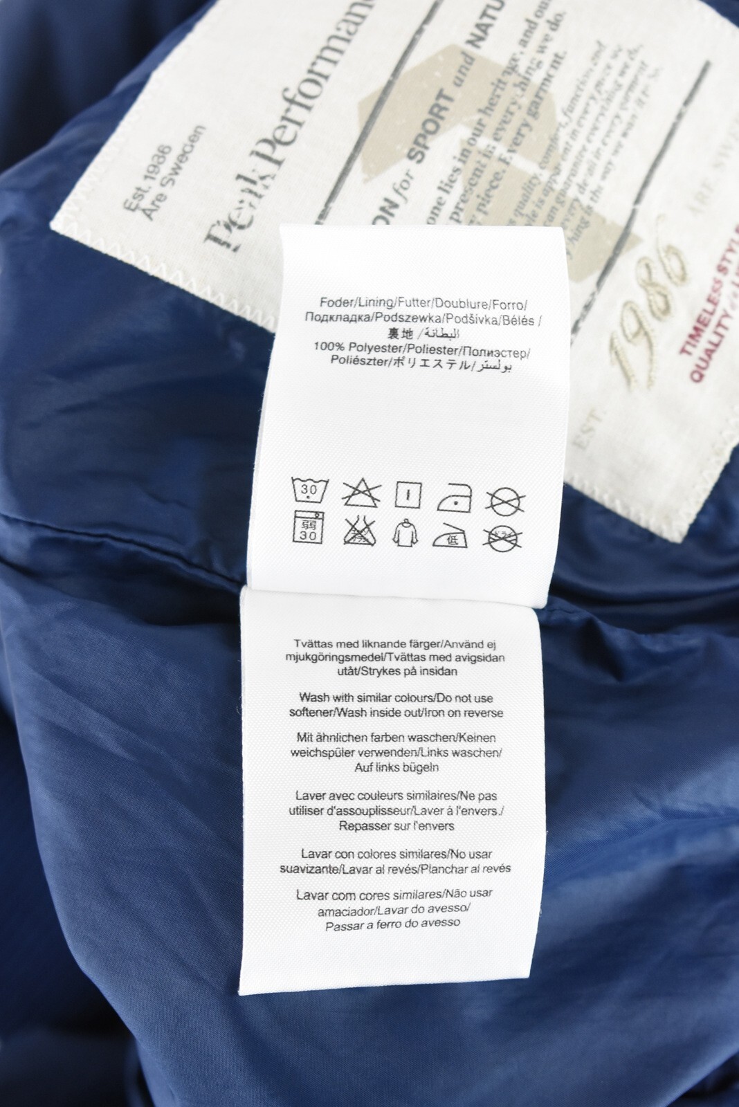 Peak Performance Copilot J Jacket Men Hidden Hood… - image 10