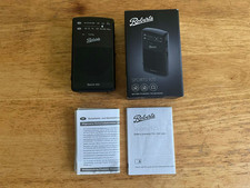 Roberts Radio Sports 925 Personal Pocket Portable FM/AM Boxed and Instruction.
