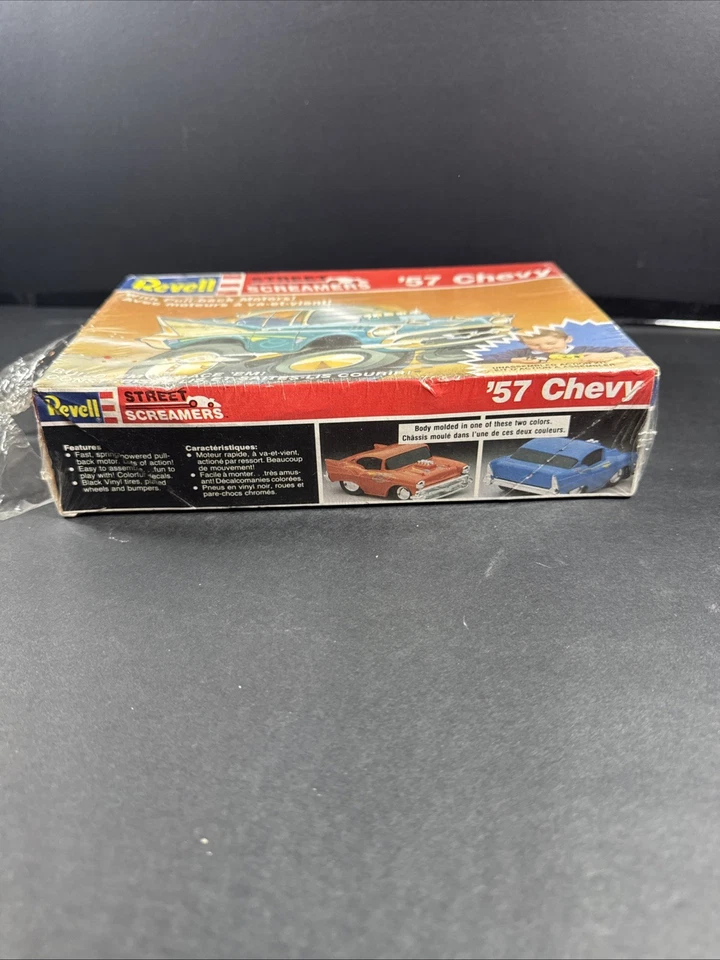 VINTAGE Revell 1988 STREET SCREAMERS 1957 57 Chevy PULL BACK Model Car Kit - Image 2 of 3