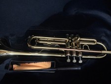 Gold Trumpet with Mouthpiece and Cleaning Cloth